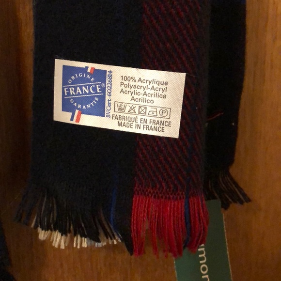 NWT Check scarf - Picture 3 of 6